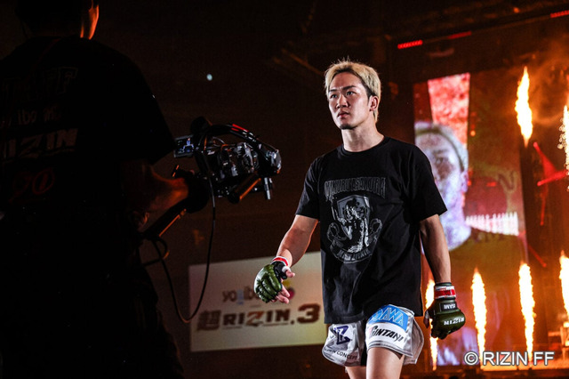 【超RIZIN.4】朝倉未来「膝か肘で思いっきりKO」とクレベル戦に必勝宣言　軽快な“階段ダッシュ”で好調アピール「さすがに勝っちゃうと思うな」 画像