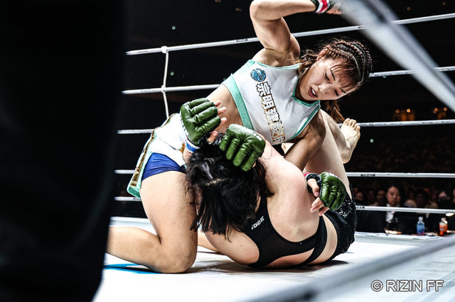 【超RIZIN.4】伊澤星花、体重超過の韓国ファイターに怒りの鉄槌から肩固めで144秒殺　「これでケリがついた」 画像