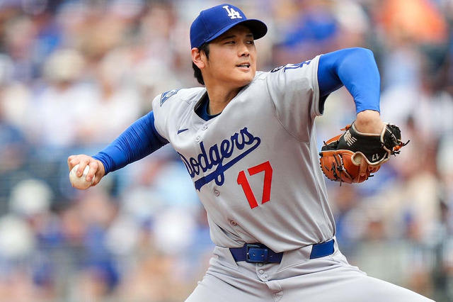 【MLB】大谷翔平、突如の乱調で4回途中降板……2連続暴投でトレーナーが出るも「予防措置として降板したようだ」 画像