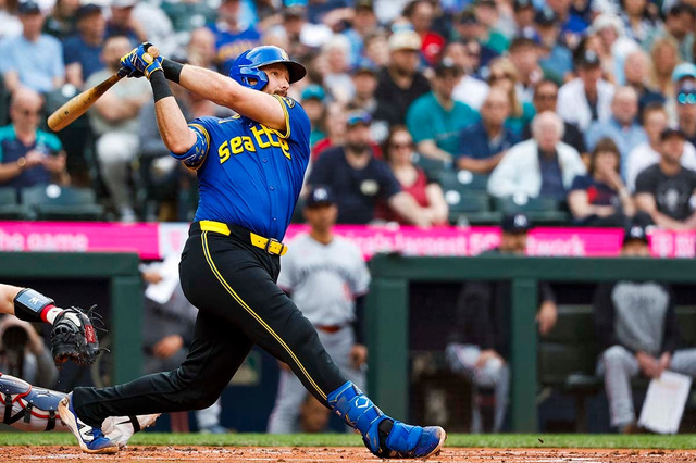 【MLB】両リーグ二冠王ローリー、タイトル独走の今季42号アーチで新たな金字塔　“スイッチヒッター捕手”の史上最多本塁打記録を達成 画像