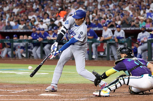 【MLB】大谷翔平、“2年連続”今季54号アーチで新たな記録を更新　ルース、Aロッドに次ぐ史上3位に浮上、地区優勝に貢献した一発で 画像