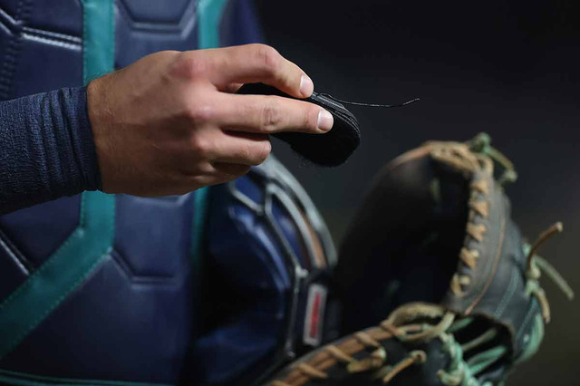 【MLB】捕手がサインを出す時代はもう終焉？　マーリンズが“斬新すぎるピッチコム活用”に手応え「今こそ導入に最適」 画像