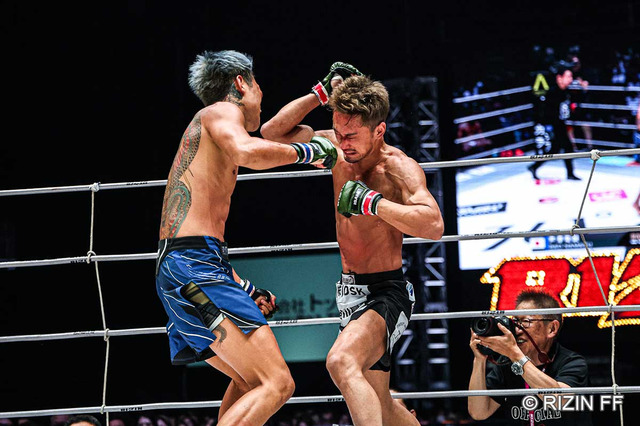 【RIZIN.51】芦澤竜誠、梅野源治の“爆肘”とMMAの融合に散る……壮絶な死闘で両者流血「肘がこの試合を導いた」 画像