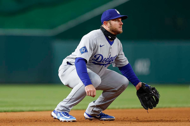 【MLB】ロバーツ監督の“継投ミス”を挽回、マンシーとベッツ執念の好守備　ベテランの連携を米記者絶賛「本当にドジャースを救った」 画像