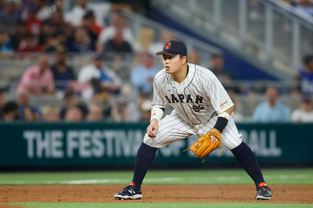 【MLB】「三塁は村上宗隆も選択肢」米メディア、強豪フィリーズの動向を予想　ブレグマン、ビジェットとともに獲得候補に挙げる 画像