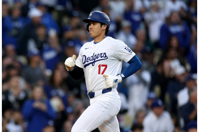 【MLB】敬遠、敬遠、また敬遠……大谷翔平「PS1試合7出塁」で新たなメジャー記録　“4安打爆発”に指揮官の警戒MAX 画像