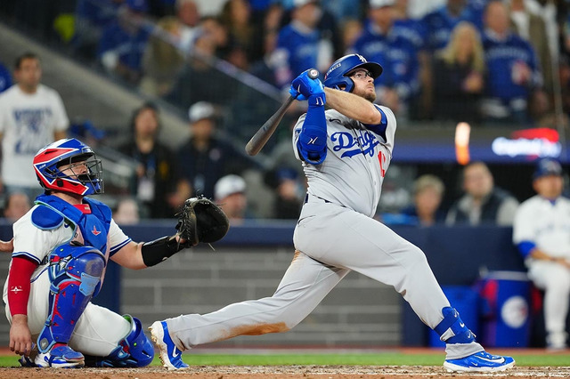 【MLB】ドジャース、終盤劣勢からマンシーの本塁打で「1点差」　最終回には大谷翔平にも打席……逆転世界一なるか 画像