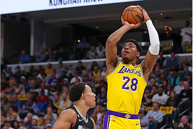 【NBA】「完全に機械だ」八村塁、3連続3P成功などの躍動でキャリアハイの好成績　脅威の“成功率100％”に現地実況も衝撃 画像