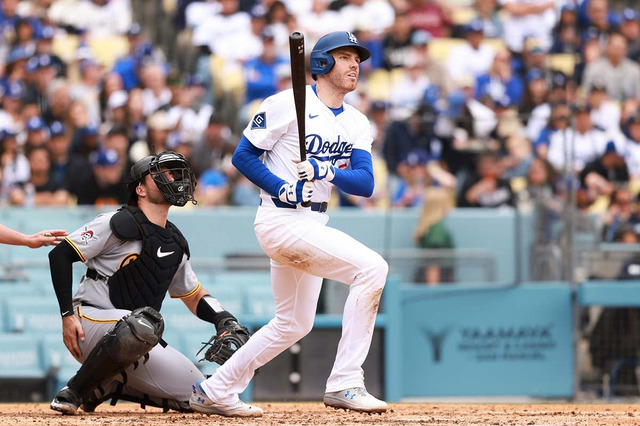 【MLB】フリーマンもトレンドの犠牲者に「外野手が深く守っている」　二塁打と三塁打が激減……守備位置規制の新ルールを米メディア提言 画像