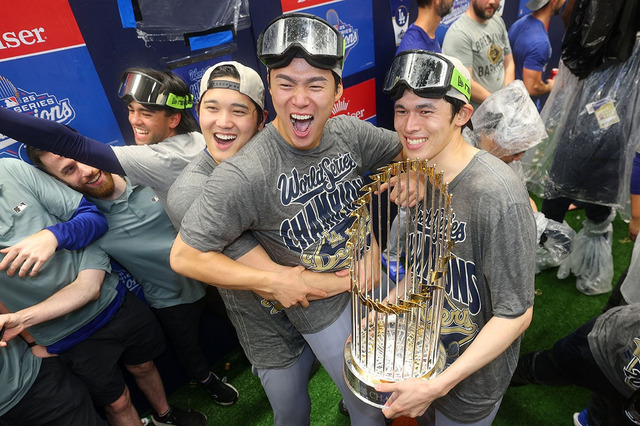 【MLB】ド軍を連覇に導いた“日本人トリオ”を公式絶賛　山本由伸が1位、大谷翔平3位　佐々木朗希は「日本の天才」と称賛 画像