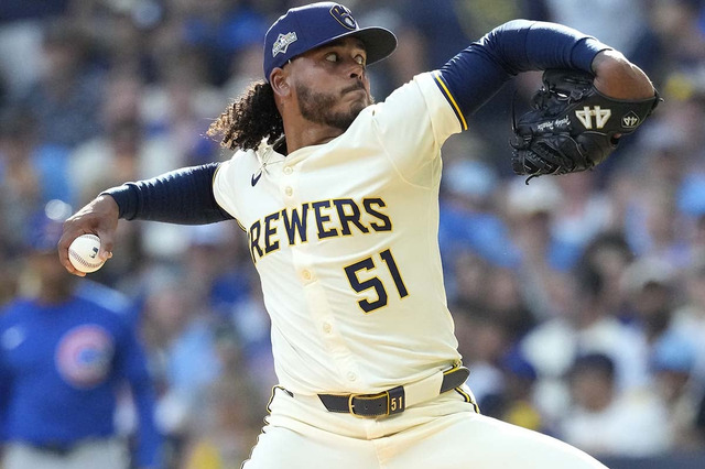 【MLB】ドジャースの大型補強は止まらない？　次なるターゲットはブルワーズのタフネス右腕か……「先発陣の耐久性に懸念」と米メディア 画像