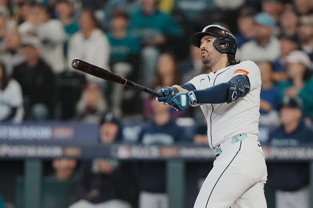 【MLB】35歳マンシーの離脱に備えて“保険”……昨季49発スアレスの獲得を提言　「下位打線に長打力を残せる」と米メディア 画像