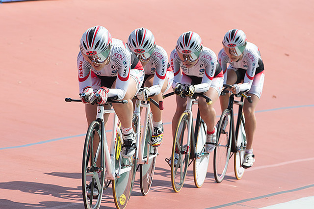 アジア選手権の女子ジュニアチームパーシュートで日本が優勝 画像