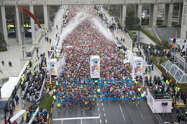 【東京マラソン15】車いすランナー、9時5分スタート 画像