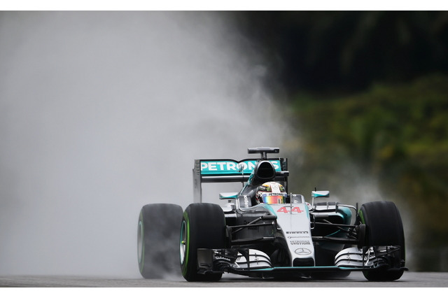 【F1 マレーシアGP】急な大雨にも動じず、ハミルトンが開幕2戦連続ポール…2番手はベッテル 画像