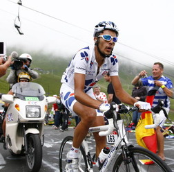 　世界最大の自転車レース、ツール・ド・フランスは大会10日目の7月14日、ピレネー最難関の山岳ステージをスタートした。