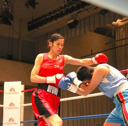 ミス府中の女性ボクサー後藤あゆみ、プロデビュー戦でKO勝利