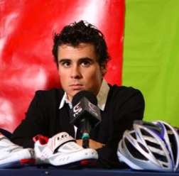 　ルイガノが08年ITUワールドランキング1位のハビエル・ゴメスにヘルメット、シューズをスポンサーすることを発表した。26歳の同選手は北京オリンピックの男子トライアスロンで4位に入る好成績を残したスペインの新星。08年にはバンクーバーで行われた世界選手権を含む5