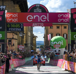 ジロ・デ・イタリア第8ステージを制したエティックス・クイックステップのジャンルカ・ブランビッラ（イタリア）