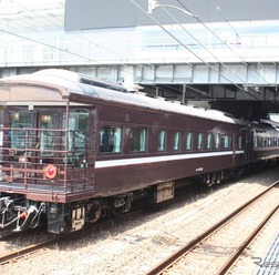 このほど完成した「新しい旧型客車」こと35系客車。9月から『SLやまぐち号』で運用される。