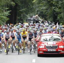 　ツール・ド・フランスは7月5日、ベルギーのブリュッセルからスパまでの201kmで第2ステージが行われる。総合1位のファビアン・カンチェラーラ（29＝スイス、サクソバンク）がリーダージャージとして知られるマイヨジョーヌを着用している。大会3日目にしてようやく丘陵