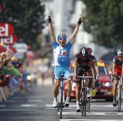 　ツール・ド・フランスは7月20日、ピレネー山脈でのバニェールドリュション～ポー間199.5kmで第16ステージが行われ、ピエリック・フェドリゴ（31＝フランス、ＢＢｏｘブイグテレコム）が優勝。大会通算3勝目。ランス・アームストロング（38＝米国、ラジオシャック）も