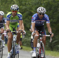 　ツール・ド・フランスは7月23日、サリドベアルン～ボルドー間198kmの平坦コースで第18ステージが行われ、マーク・カベンディッシュ（25＝英国、ＨＴＣ・コロンビア）がゴール勝負を制して優勝。今大会4勝目、大会通算14勝目。新城幸也（25＝BBoxブイグテレコム）はゴ