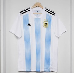 ピクセル柄で祝125周年！アルゼンチン代表がW杯に向けた新ユニフォームを発表