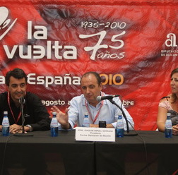 　2011年のブエルタ・ア・エスパーニャはコスタブランカと呼ばれるマリンリゾート、ベニドルムで開幕する。開催中の同大会のアルコイで9月5日に発表された。初日がタイムトライアルか通常スタートのロードレースかは明らかにされなかった。