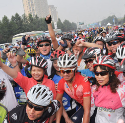 　中国最大級の自転車ロードレース、ツアー・オブ・チャイナは9月14日に第4ステージが行われ、ニュージーランドのロジャース・リコ（32＝ジャイアントアジア）が初優勝した。