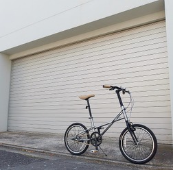 アーバントランスポーターを目指した自転車「DOUBLE Mini-Velo」限定発売