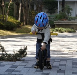 　自転車ツーキニストのトレンドリーダー、疋田智の連載コラム「自転車ツーキニストでいこう！」の最新コラムが公開されました。今回の内容は「最初の自転車は何だった？」と題して、自身の少年時代における自転車の思い出から、30年以上経った現在の日本での「最初の自