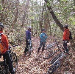 　グリーンピア三木MTBガールズミーティングが3月26日～27日に兵庫県三木市で開催され、その参加者募集が始まった。ゲスト講師はMTBが五輪で正式種目となったアトランタ代表の小林可奈子。実走レッスンや夕食後のガールズトーク、2日目にはガイド付きツーリングが予定さ