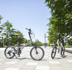 アーバン仕様の2WD自転車「2WD Mini-Velo」7月発売
