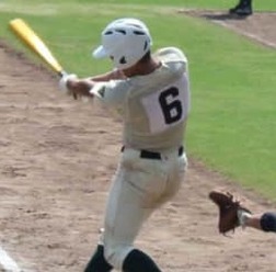 長田の右腕・橋本に封じられた報徳学園・小園海斗【写真：編集部】