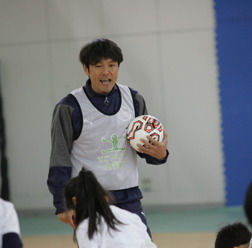 「自由ですからね」福田正博が子どもたちに語った“サッカーをうまくなるには”