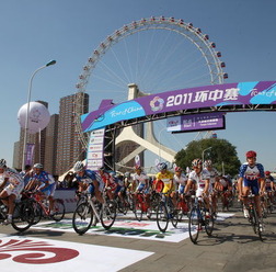 　全11日間のロードレース、ツアー・オブ・チャイナは最終日となる9月20日、中国の天津で80kmの第9ステージが行われ、ウズベキスタンのハルムラトフ（ジャイアント・ケンダ）が初の総合優勝を達成した。
