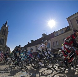 　ツール・ド・フランスなど世界のサイクルロードレースを放送しているJ SPORTSが、3月1日から11日までの11日間、「BS開局記念 11日間無料放送キャンペーン」として全4チャンネルを無料放送する。3月4日から11日までフランスで開催されるパリ～ニースは全8ステージの生