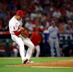 【MLB】大谷翔平、NFLユニフォームで移動 着用したのは「MVPで二刀流」のQBラマー・ジャクソン