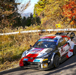 【WRC】ラリージャパン・デイ3　王者ロバンペラ脱落、エバンスは首位キープ　勝田貴元は4位浮上