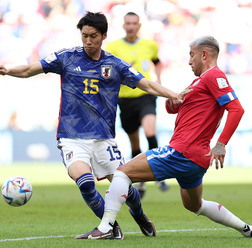 【カタールW杯】日本代表、後半に三笘薫ら“ジョーカー”投入で勝機見出すか　コスタリカ相手に前半スコアレスで折り返し