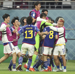 【カタールW杯】日本代表、同大会でドイツとスペインから逆転勝利は史上初の快挙　“死の組”を劇的首位突破