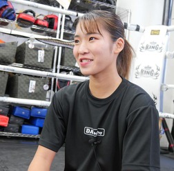 【RISE×SHOOT BOXING】7連勝中の19歳・宮﨑小雪が語る“女王のプライド”「絶対負けたくないし負けられない」