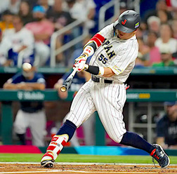【プロ野球】最年少三冠王・村上宗隆の不振脱却はいつ…　唯ひとりスランプ続く侍ジャパン主軸