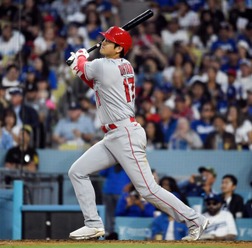 【MLB】大谷翔平、球宴前最終戦で32号　豪快132メートル弾はドジャースタジアム初アーチ　今季6度目の“サイクル王手”