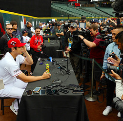 【MLB】球宴前日会見に臨んだ大谷翔平、去就について明言せず　米メディアは「アナハイムを去る準備ができている」と伝える