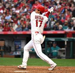 【MLB】大谷翔平、9試合連続安打も一打サヨナラの好機活かせず…エ軍は痛恨4連敗でWC争いから大きく後退