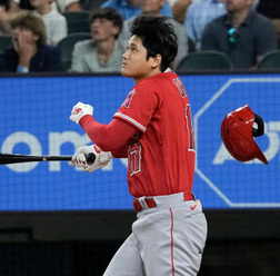 【MLB】またも“窮地を救った”特大アーチ、大谷翔平42号先制弾が決勝点に　エ軍完封リレーで連敗ストップ