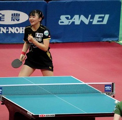 15歳・張本美和、“エース”早田ひなに9度目の正直　殊勲の選考会初優勝、逆転パリ五輪入りの可能性も【2023年名場面】　