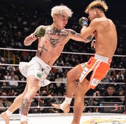 【RIZIN.45】平本蓮、YA-MANとの“15分間”に渡る壮絶な殴り合いを制す　「朝倉未来、俺がぶっ飛ばしてやったわ」